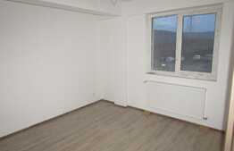 De vanzare apartament spatios, 3 camere, 70 mp! Zona Vivo!