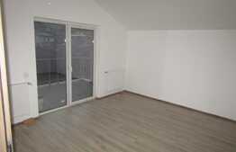 De vanzare apartament spatios, 3 camere, 70 mp! Zona Vivo!