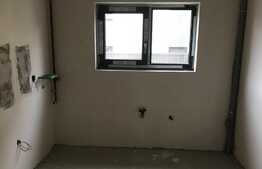 De vanzare 2 camere, 53 mp, semifinisat, zona strazii Erich Bergel