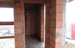 Casa individuala 150 mp utili, teren 500 mp, front stradal 18 ml, zona linistita