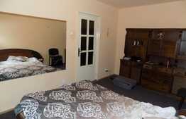 Apartament 2 camere, 54 mp, etaj intermediar, zona Hotel Royal