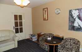 Apartament 2 camere, 54 mp, etaj intermediar, zona Hotel Royal