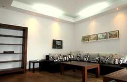 3 camere de lux, 100 mp, terasa de 50 mp, zona USAMV