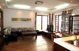 3 camere de lux, 100 mp, terasa de 50 mp, zona USAMV