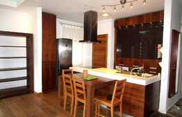 3 camere de lux, 100 mp, terasa de 50 mp, zona USAMV