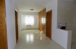 Apartament 4 camere, 95 mp, decomandat, zona Carrefour