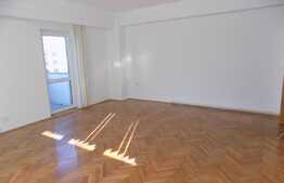 Apartament 4 camere, 95 mp, decomandat, zona Carrefour