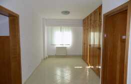 Apartament 4 camere, 95 mp, decomandat, zona Carrefour