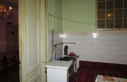 Casa individuala 95 mp utili, teren de 411 mp, front 12 ml, zona Camera de Comert