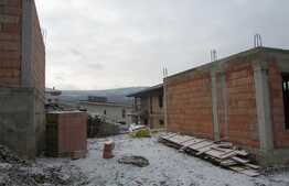 Casa cuplata, semifinisat, 120 mp, 320 mp teren, zona linistita