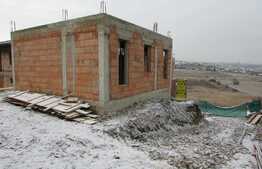 Casa cuplata, semifinisat, 120 mp, 320 mp teren, zona linistita