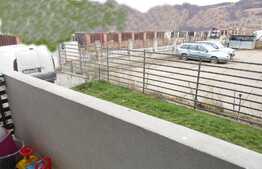 Apartament de vanzare, 3 camere, 63,5 mp, 2 locuri de parcare, zona Terra