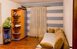 Apartament 3 camere, 105 mp, parcare, boxa subsol, zona Complex Nora