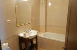 Vanzare apartament cu 3 camere, 64 mp! Zona strazii Sesul de Sus!