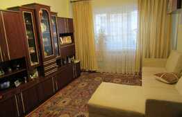 Apartament 2 camere, 50 mp, decomandat, garaj, boxa, zona strazii Tulcea