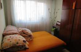 Apartament 4 camere decomandat, 74.45 mp utili, boxa, zona strazii Parang