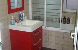 Apartament cu 2 camere, 50.16 mp, zona strazii Eroilor!