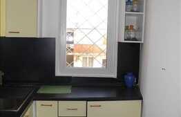 In Centru zona Facultatii De Litere!