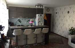 Vanzare 3 camere, 64 mp, balcon de 8 mp! Zona strazii Tineretului!