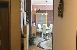 Apartament 3 camere, 80 mp, garaj, boxa subsol, zona strazii Plopilor