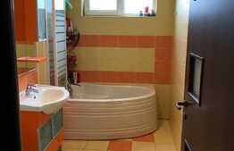 Apartament cu 2 camere, 60 mp, doua balcoane! Zona strazii Eroilor!