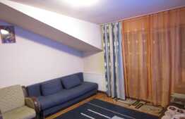 Apartament la mansarda, 2 camere, 48 mp, parcare! Zona strazii Florilor!