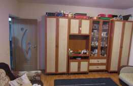 Apartament la mansarda, 2 camere, 48 mp, parcare! Zona strazii Florilor!