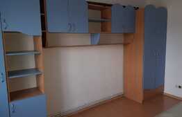 Apartament 3 camere, 84 mp, balcon, zona Calea Floresti