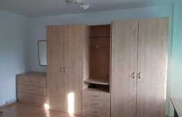 Apartament 3 camere, 84 mp, balcon, zona Calea Floresti