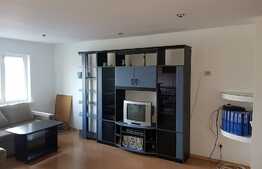 Apartament 3 camere, 84 mp, balcon, zona Calea Floresti