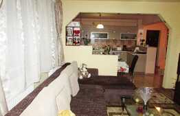 2 camere, 57 mp, parcare! Zona strazii Florilor!