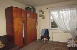 Casa de vanzare, 144 mp, teren 700 mp, front 20 ml