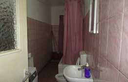 Casa de vanzare, 144 mp, teren 700 mp, front 20 ml