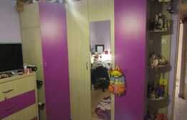 Apartament 3 camere, 75 mp, decomandat, boxa subsol, zona Farmec