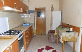 Apartament 4 camere, 90 mp, decomandat, zona Kaufland