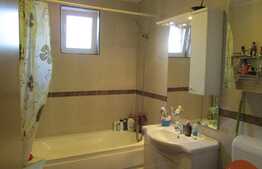 De vanzare apartament 2 camere, 61 mp, parcare, zona Penny Market