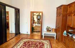 2 camere, 70 mp, imobil de tip casa, garaj, zona Garii