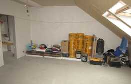 Mansarda cu 2 camere, 48.81 mp, semifinisata! Zona strazii Eroilor!