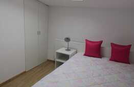 Apartament in casa, 65 mp, 3 camere, parcare, zona strazii Paris