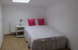 Apartament in casa, 65 mp, 3 camere, parcare, zona strazii Paris