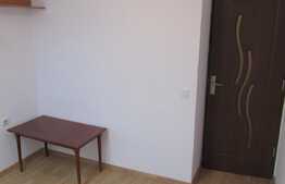 Apartament in casa, 65 mp, 3 camere, parcare, zona strazii Paris