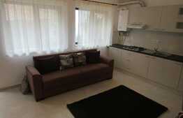 Apartament in casa, 65 mp, 3 camere, parcare, zona strazii Paris