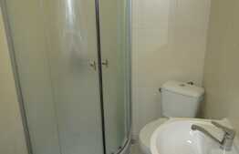 Apartament in casa, 65 mp, 3 camere, parcare, zona strazii Paris