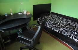 Vanzare apartament 4 camere, 78 mp, decomandat, boxa, zona Iulius Mall