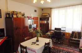 Casa in zona centrala! 2 camere, teren de 152 mp, front 23 ml