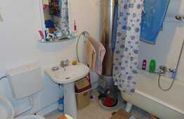 Casa in zona centrala! 2 camere, teren de 152 mp, front 23 ml