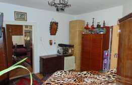 Casa in zona centrala! 2 camere, teren de 152 mp, front 23 ml