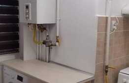 Apartament 3 camere, etaj intermediar, balcon, zona strazii Horea