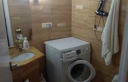 Apartament 4 camere, 78 mp, decomandat, parcare, 2 boxe, zona Iulius Mall