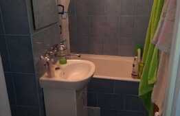 Apartament 3 camere, semidecomandat, 48 mp, etaj intermediar, zona Big